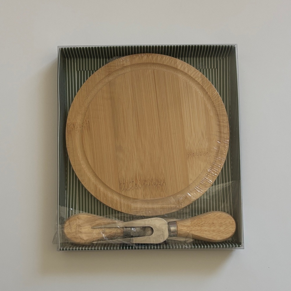 Small Bamboo Cheese Board with Knife
